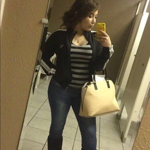 Meet your Posher, Lexus